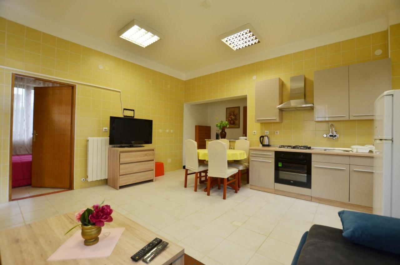 Zminj Apartments ภายนอก รูปภาพ