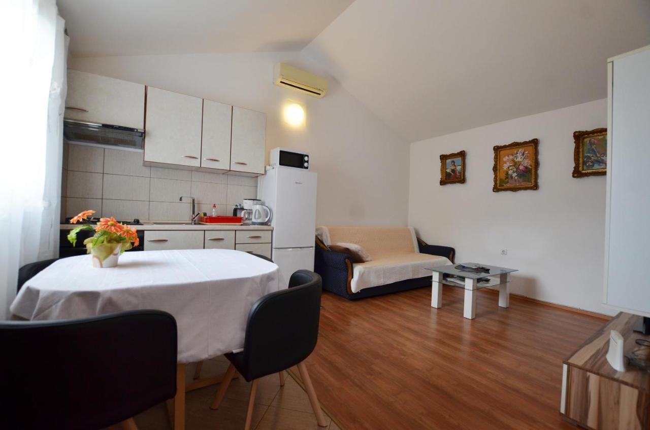 Zminj Apartments ภายนอก รูปภาพ